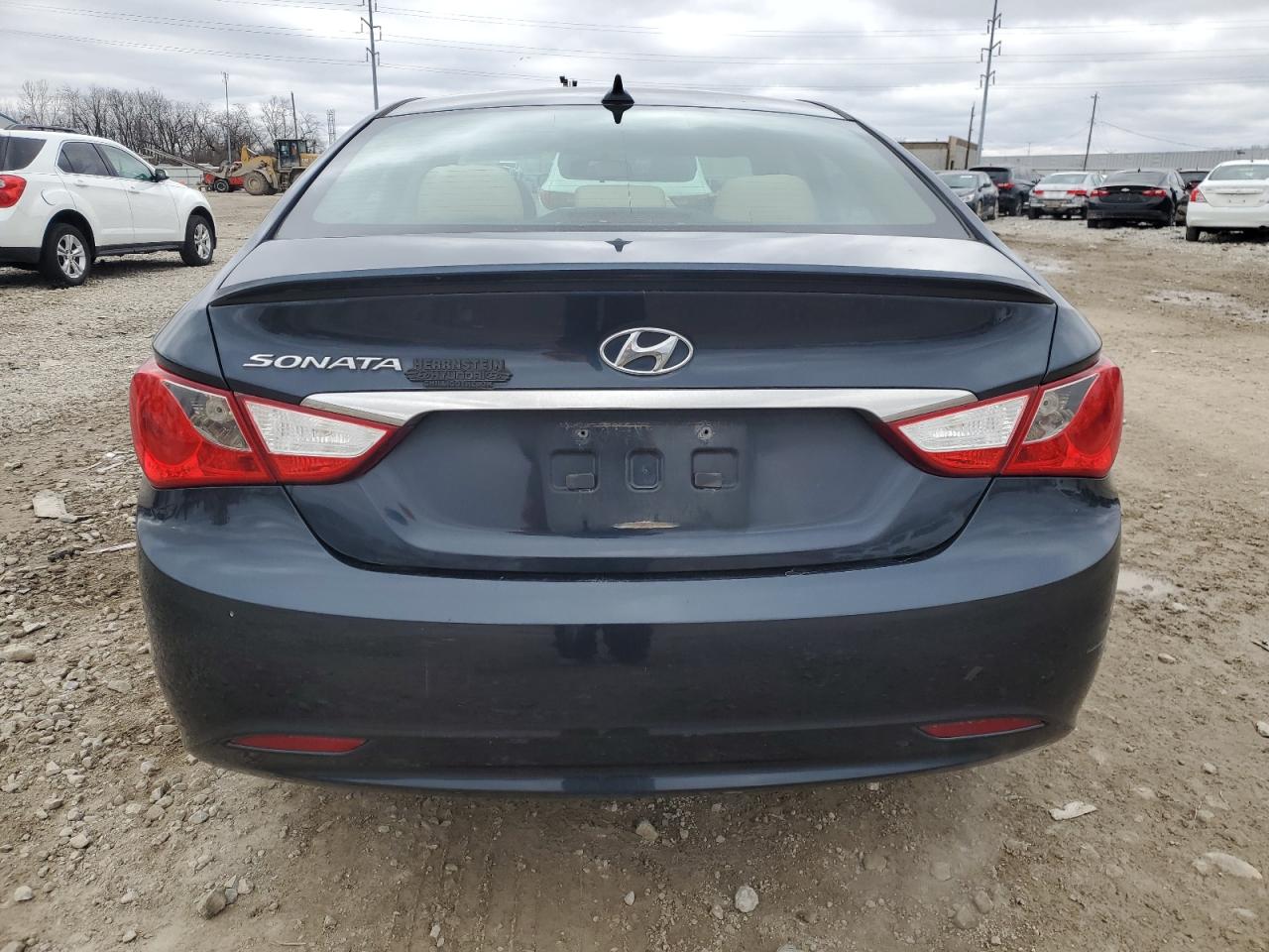 2013 Hyundai Sonata - Image 6