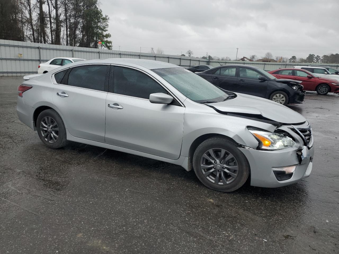 2015 Nissan Altima - Image 4