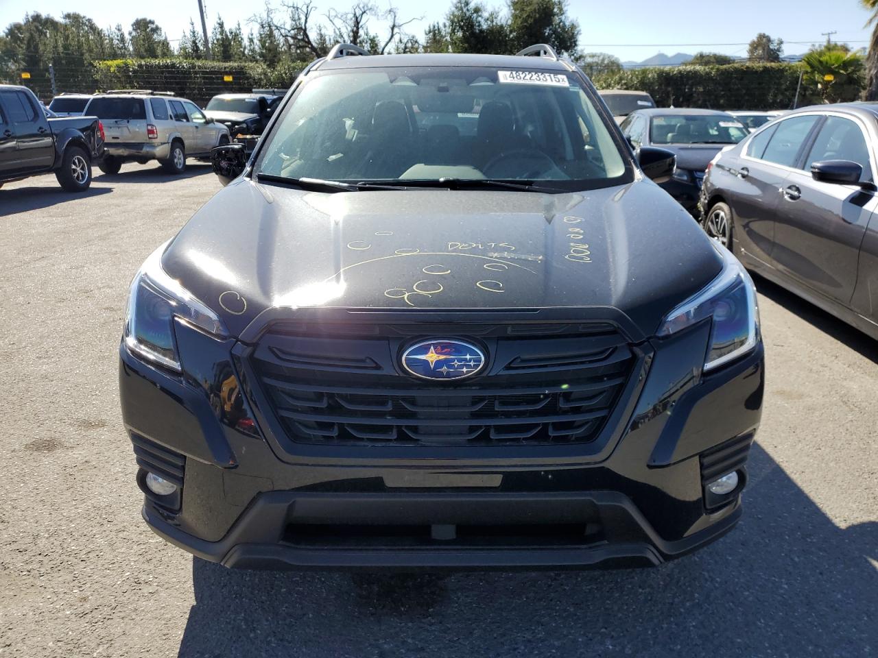 2023 Subaru Forester - Image 5