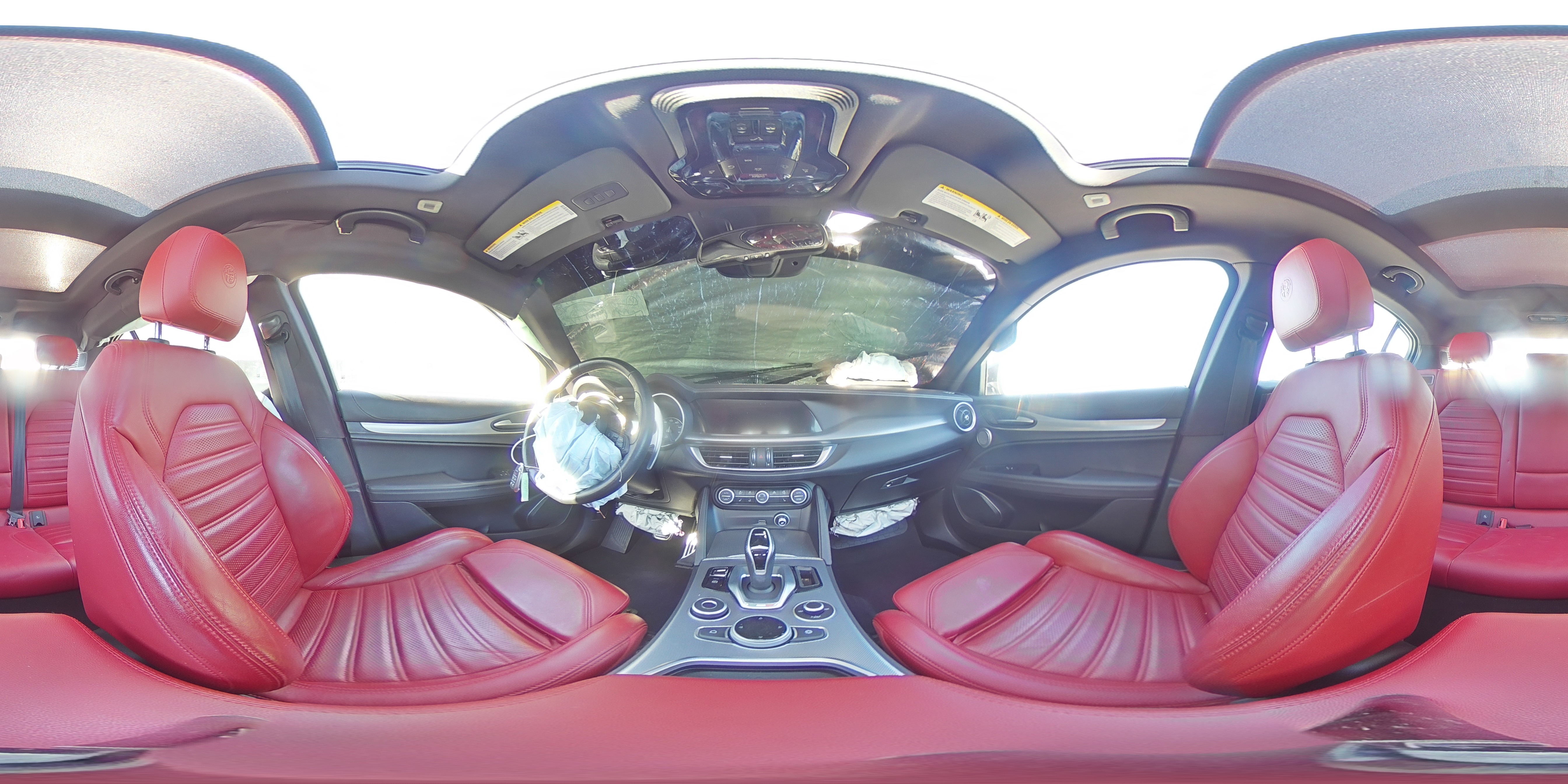 2022 Alfa Romeo Stelvio - Image 13