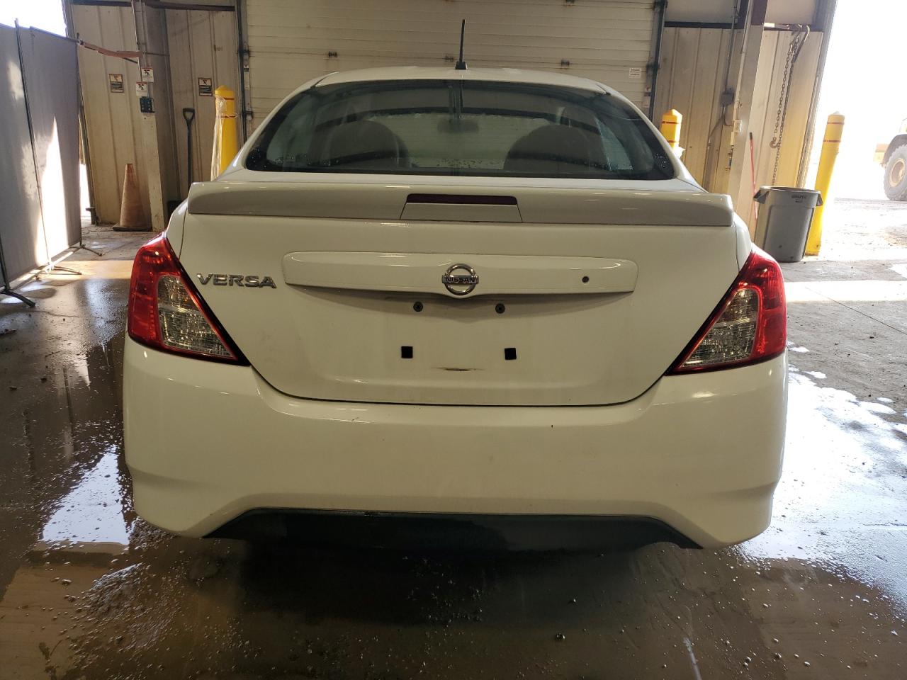 2017 Nissan Versa - Image 6