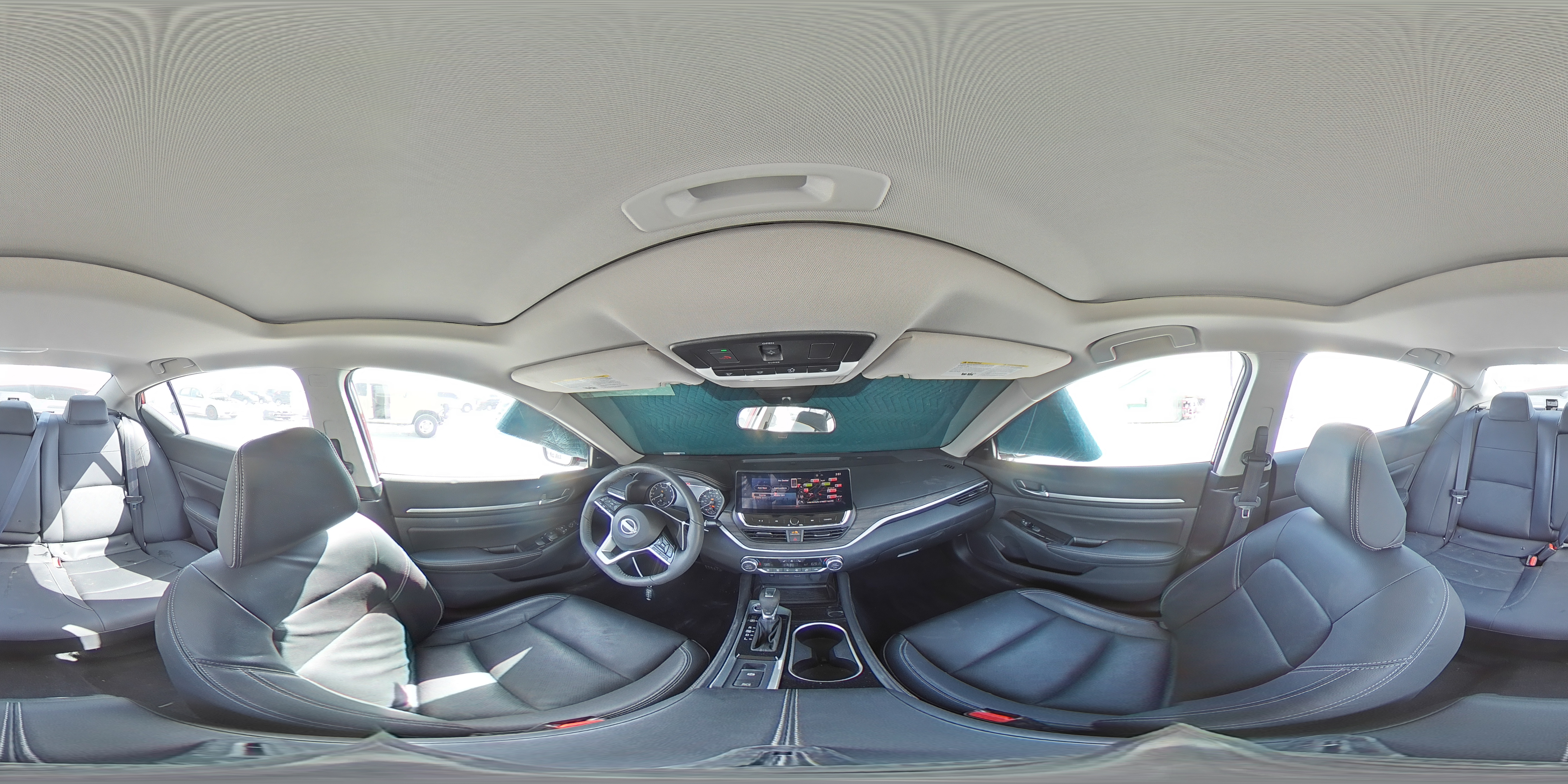 2024 Nissan Altima - Image 13