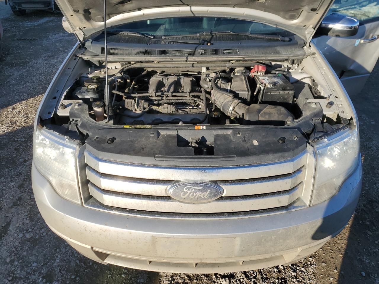 2008 Ford Taurus - Image 12