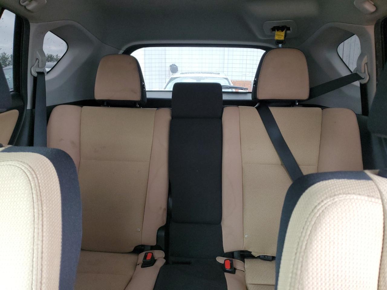 2018 Toyota RAV 4 - Image 10