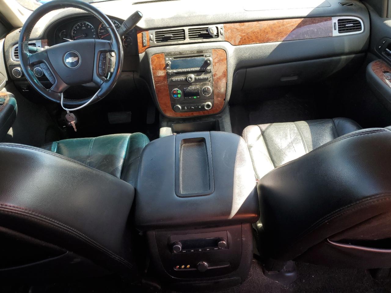 2007 Chevrolet Silverado - Image 8