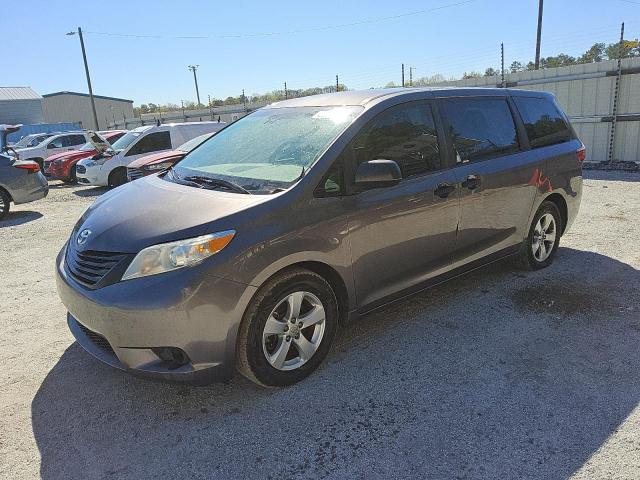 2017 Toyota Sienna 