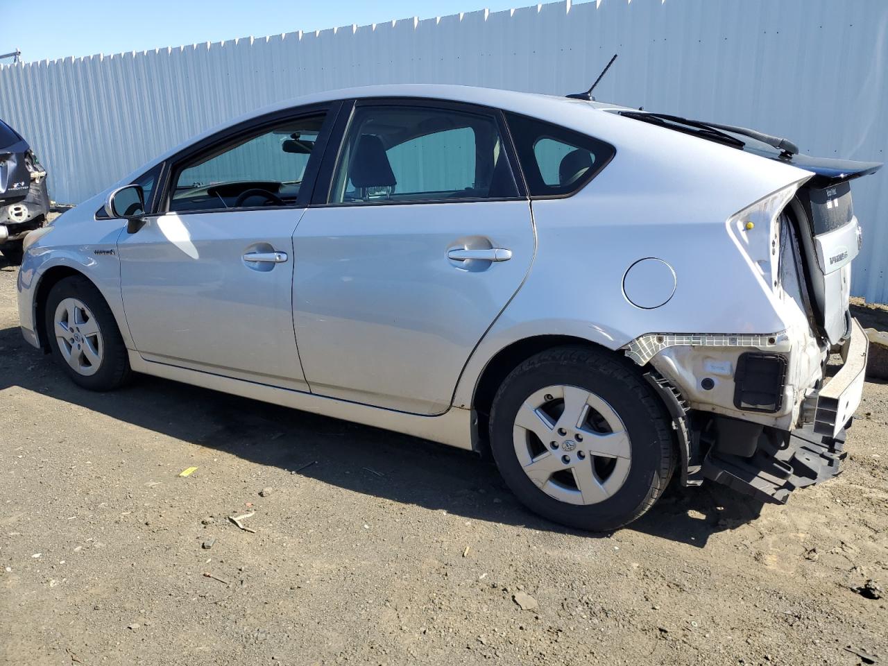 2010 Toyota Prius - Image 2