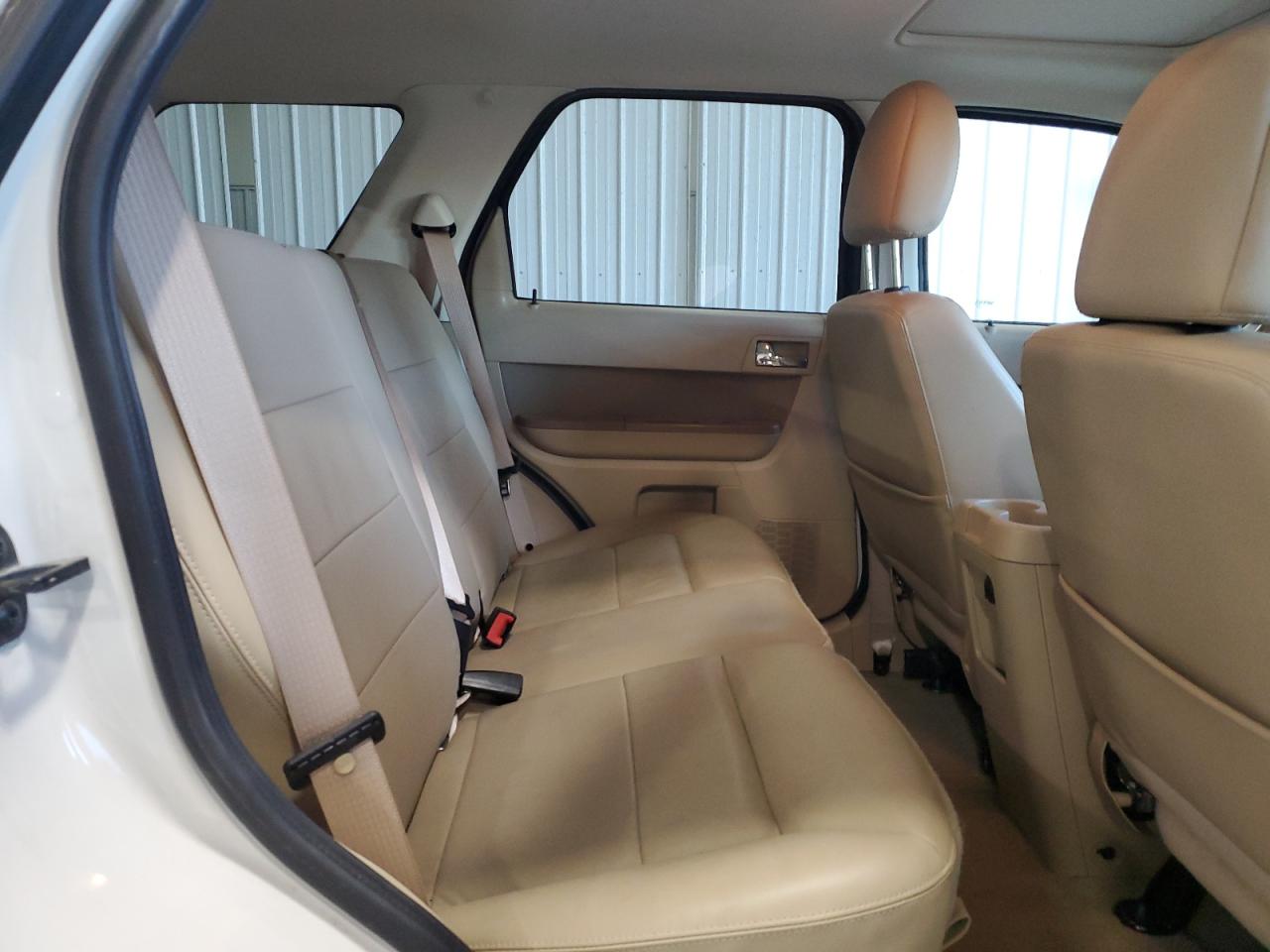 2011 Ford Escape - Image 11