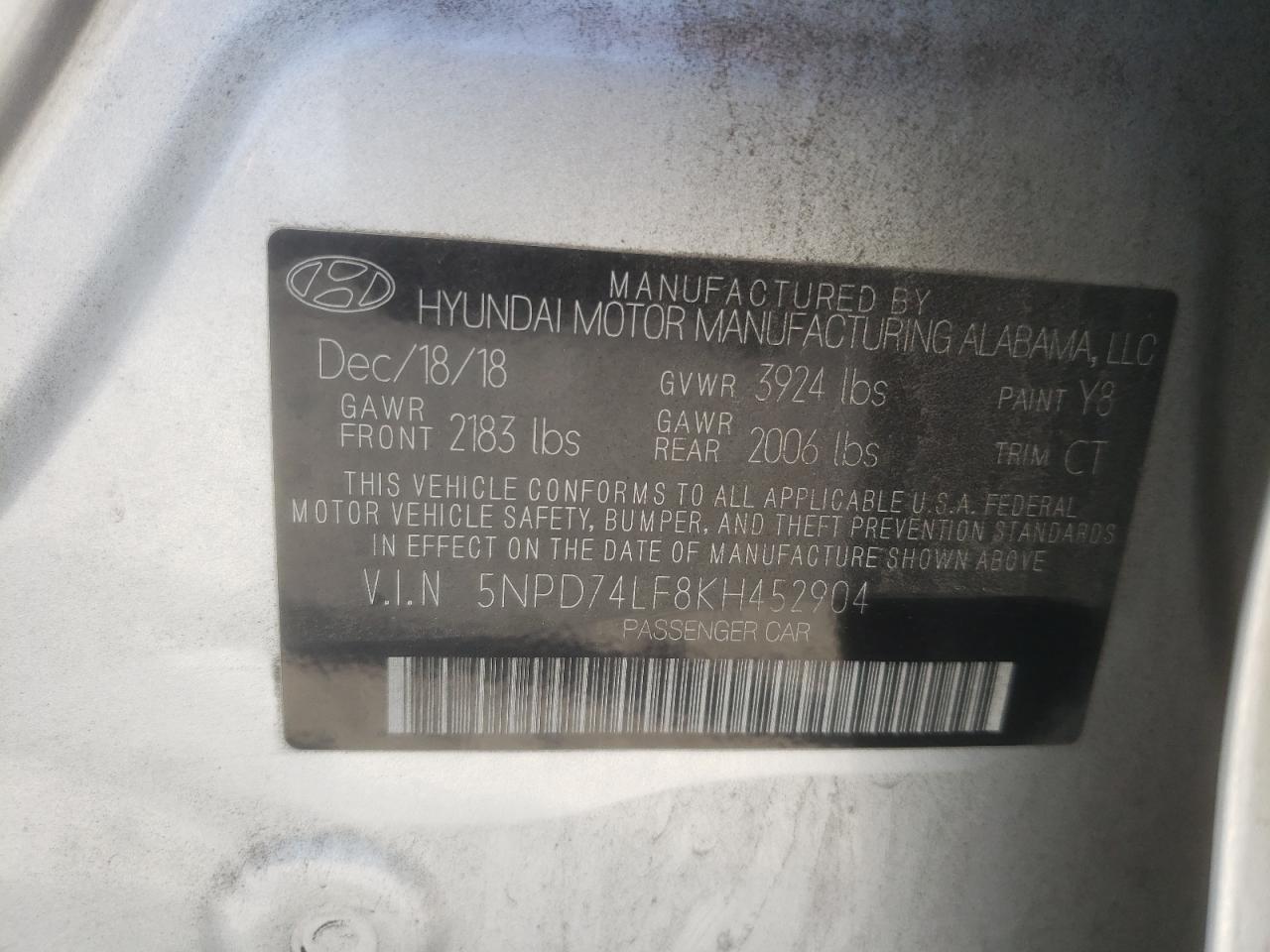 2019 Hyundai Elantra - Image 13