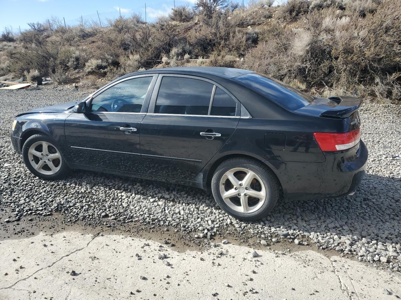 2007 Hyundai Sonata - Image 2