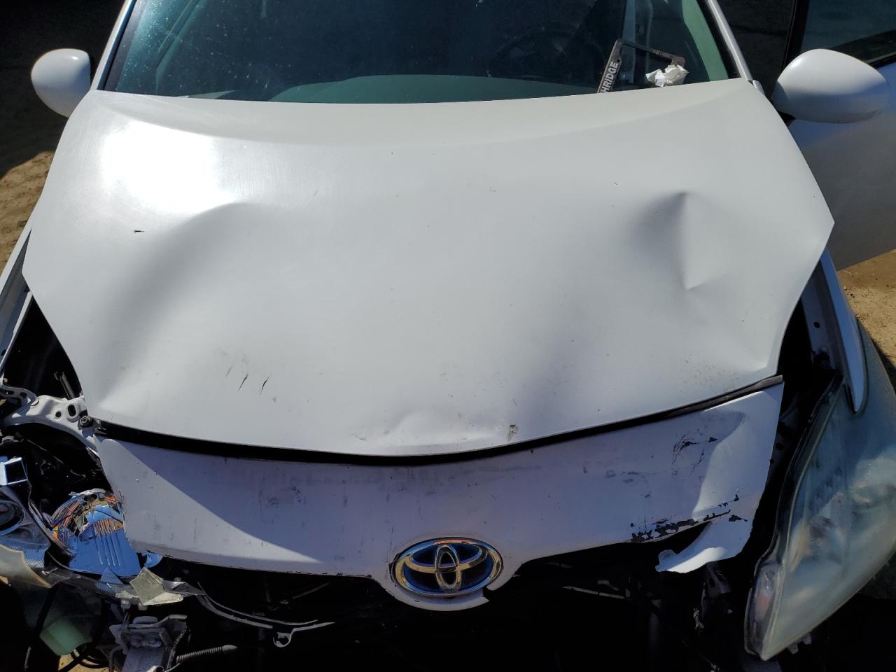2010 Toyota Prius - Image 11