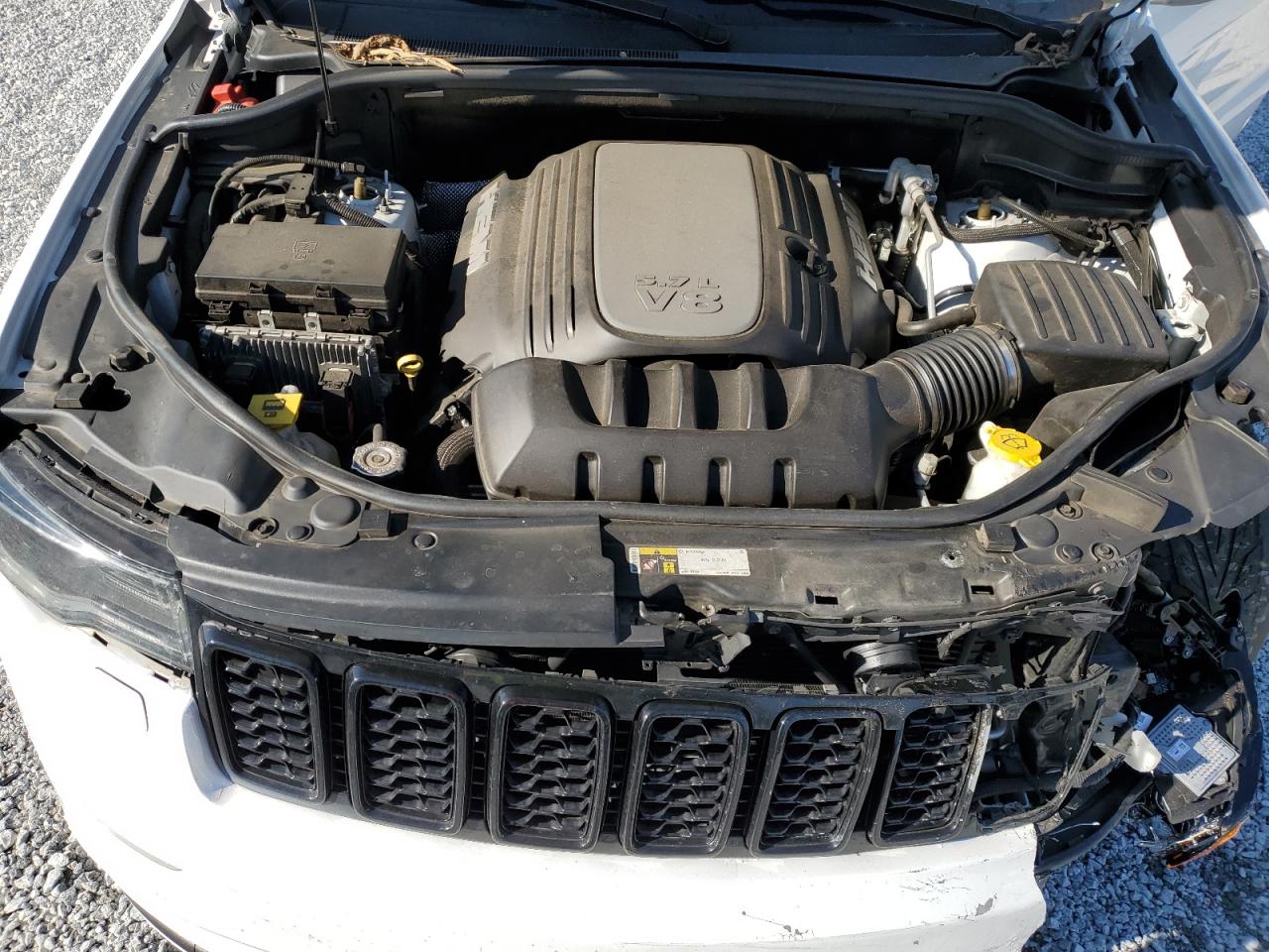 2018 Jeep Grand Cherokee - Image 14