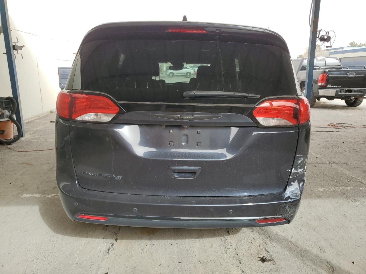 2019 Chrysler Pacifica - Image 6