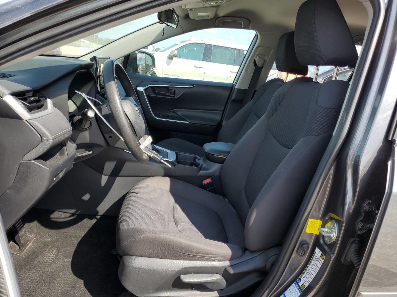 2019 Toyota RAV 4 - Image 7