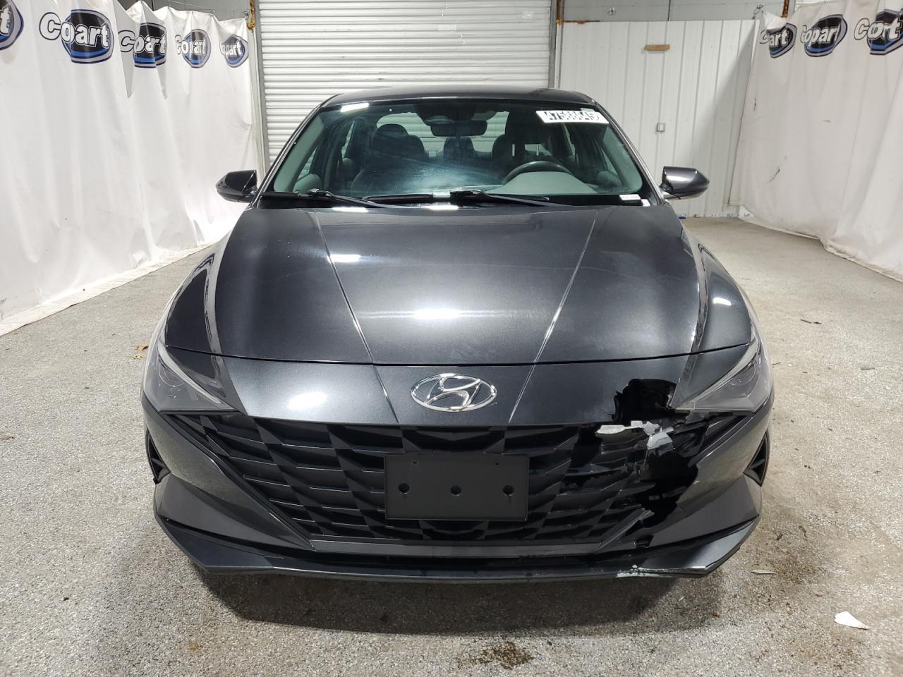 2021 Hyundai Elantra - Image 5