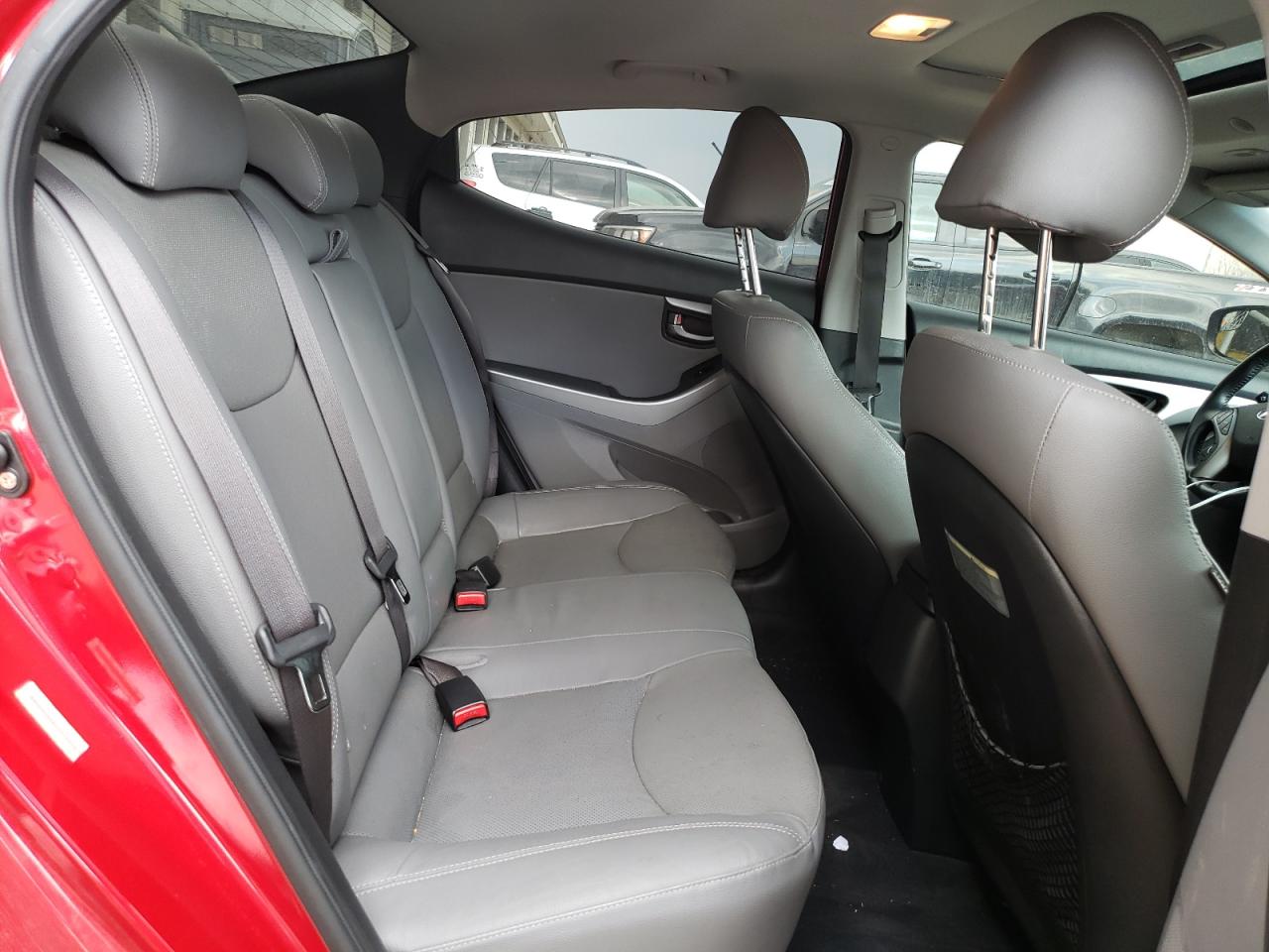 2014 Hyundai Elantra - Image 10