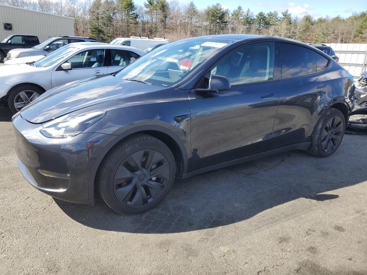 2025 Tesla Model Y  للبيع في Exeter، RI - Rear End