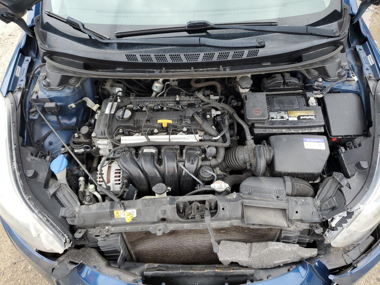 2015 Hyundai Elantra - Image 11
