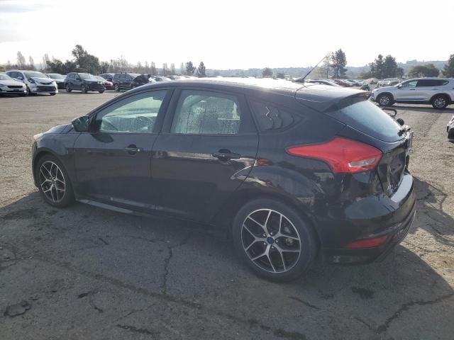 Hatchbacks FORD FOCUS 2016 Czarny