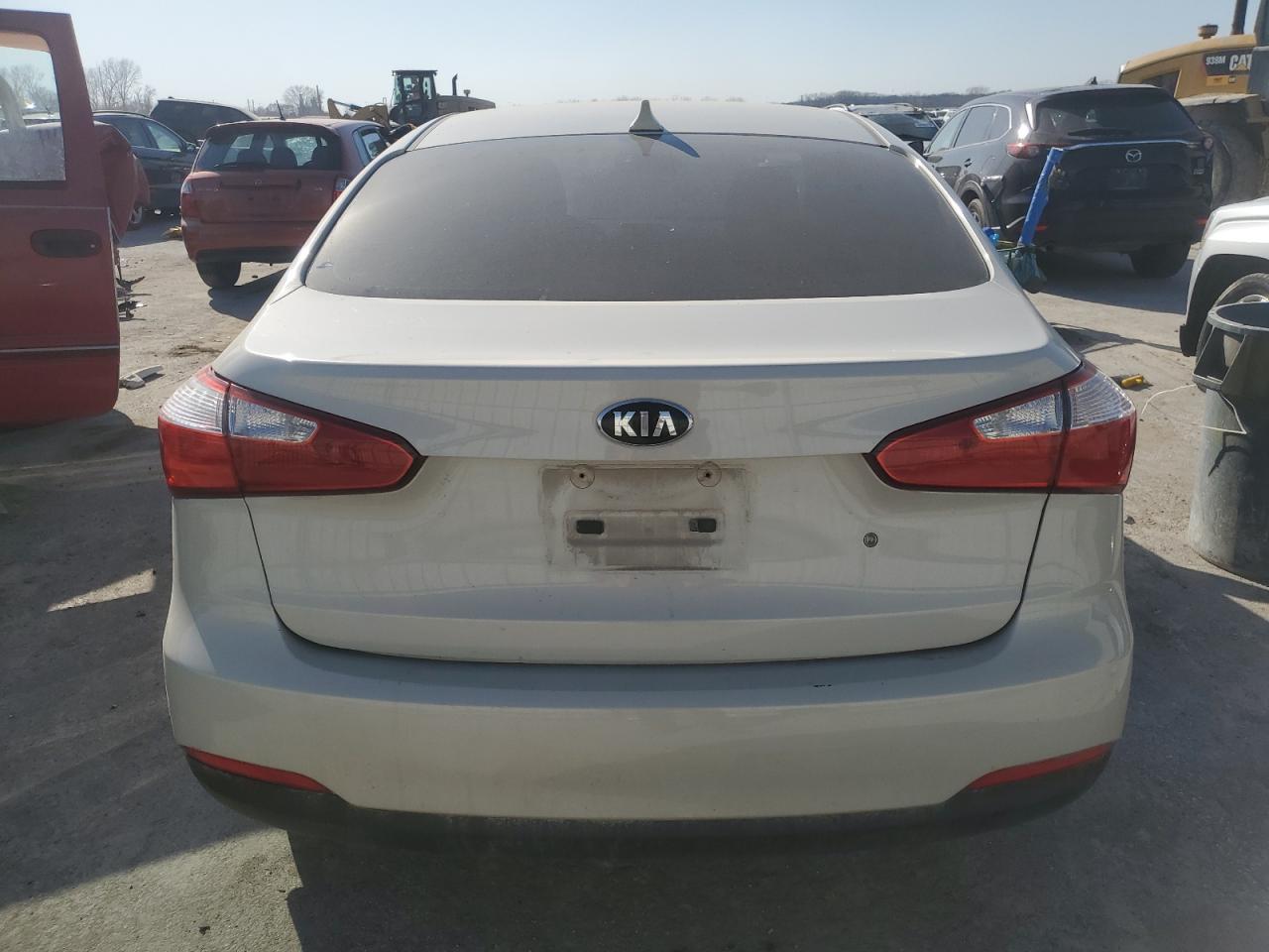 2015 Kia Forte - Image 6