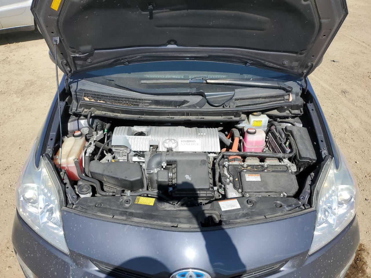 2015 Toyota Prius - Image 13