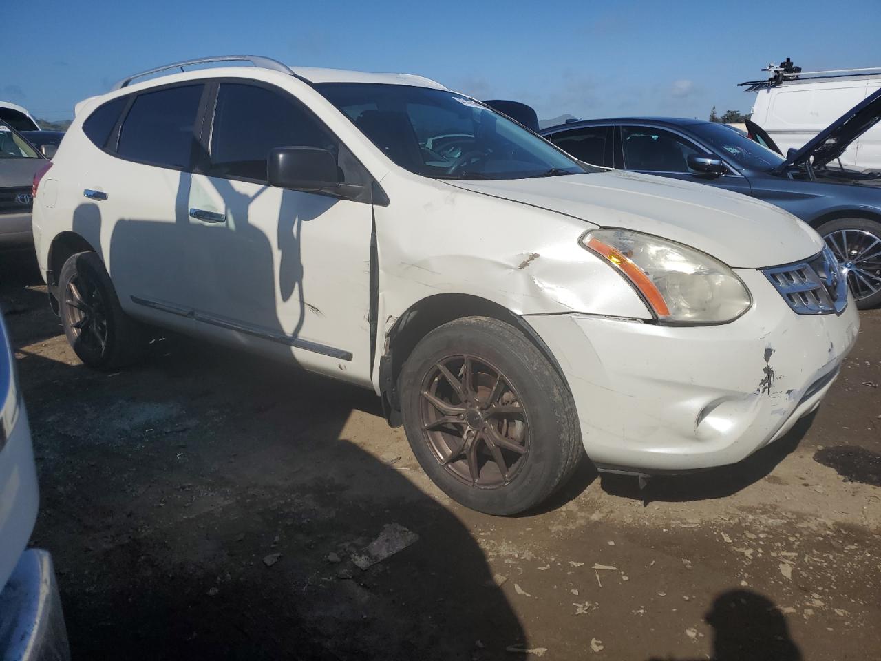 2015 Nissan Rogue - Image 4