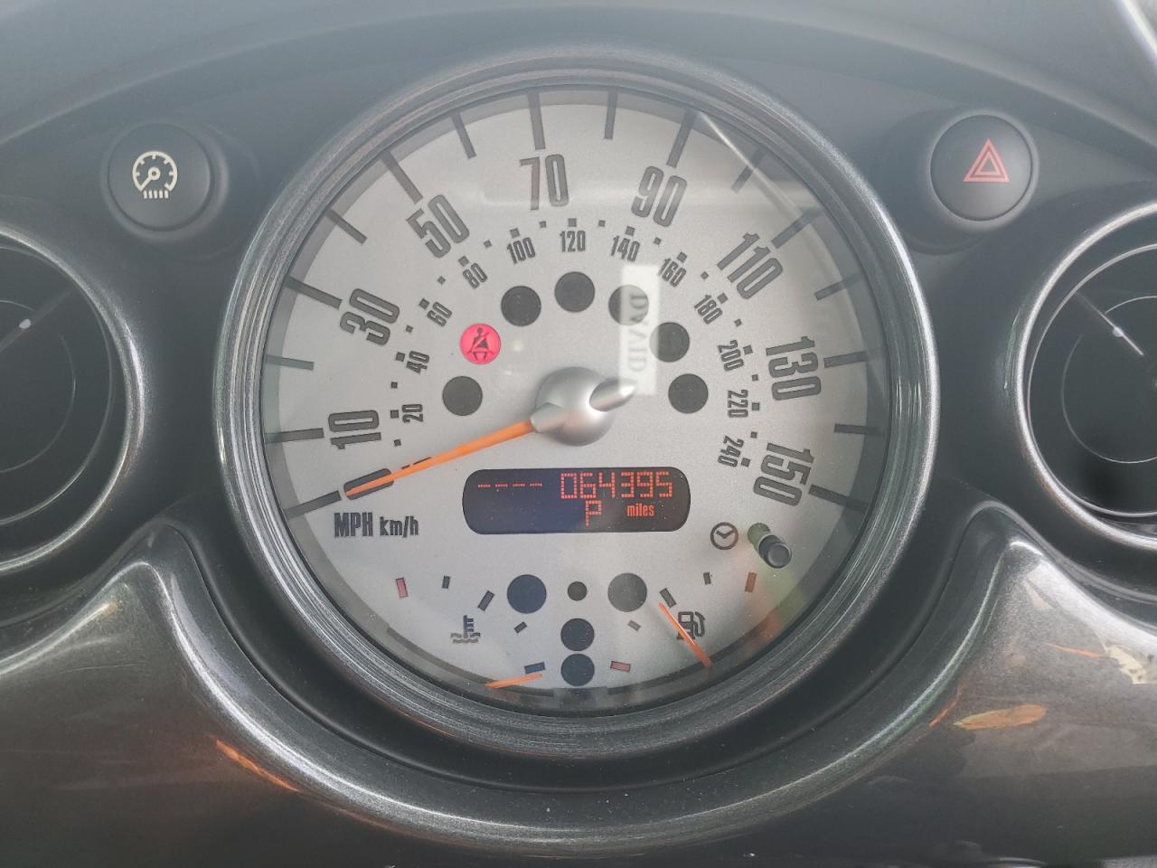 2006 MINI Cooper - Image 9