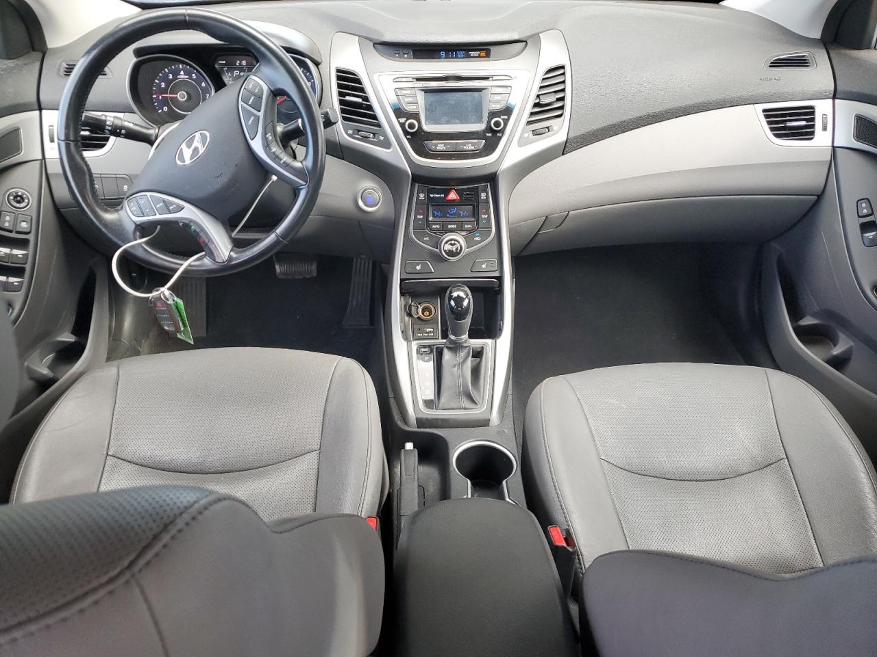 2016 Hyundai Elantra - Image 8
