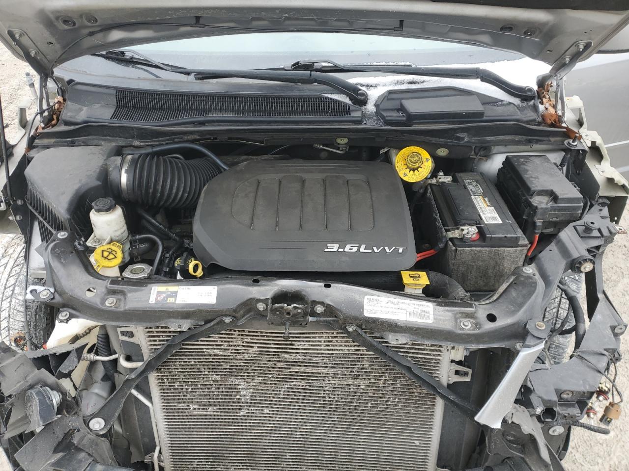 2017 Dodge Caravan - Image 12