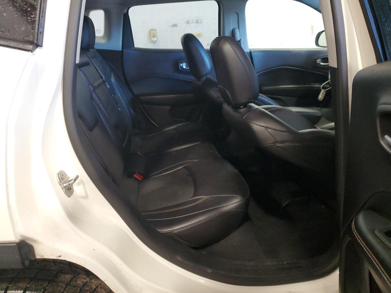 2018 Jeep Compass Latitude VIN: 3C4NJDBB1JT179193 Lot: 48971715