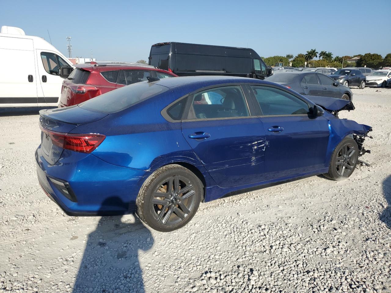 2021 Kia Forte - Image 3