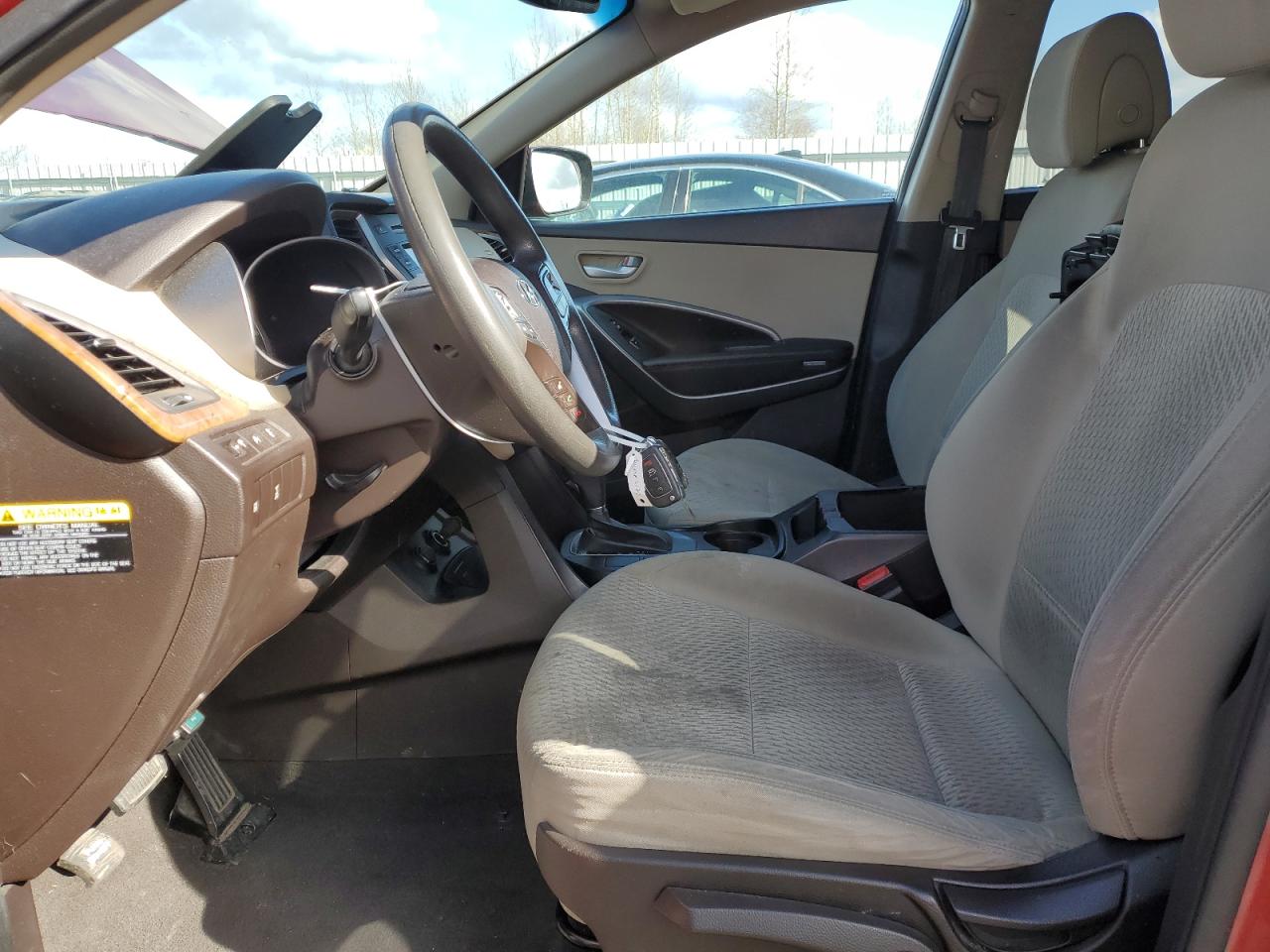 2014 Hyundai Santa Fe - Image 7