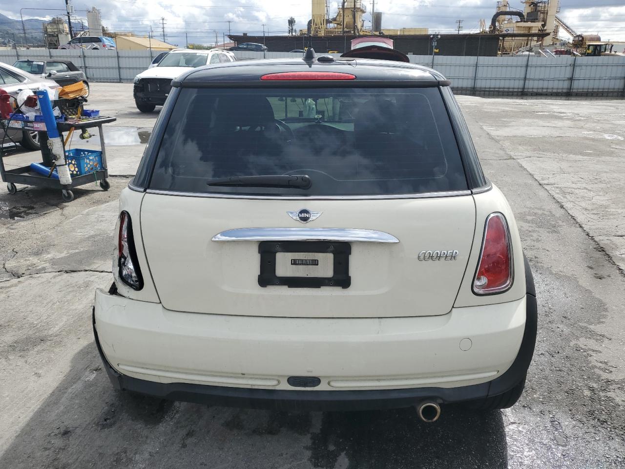 2006 MINI Cooper - Image 6