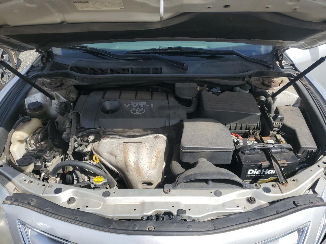 2010 Toyota Camry - Image 11