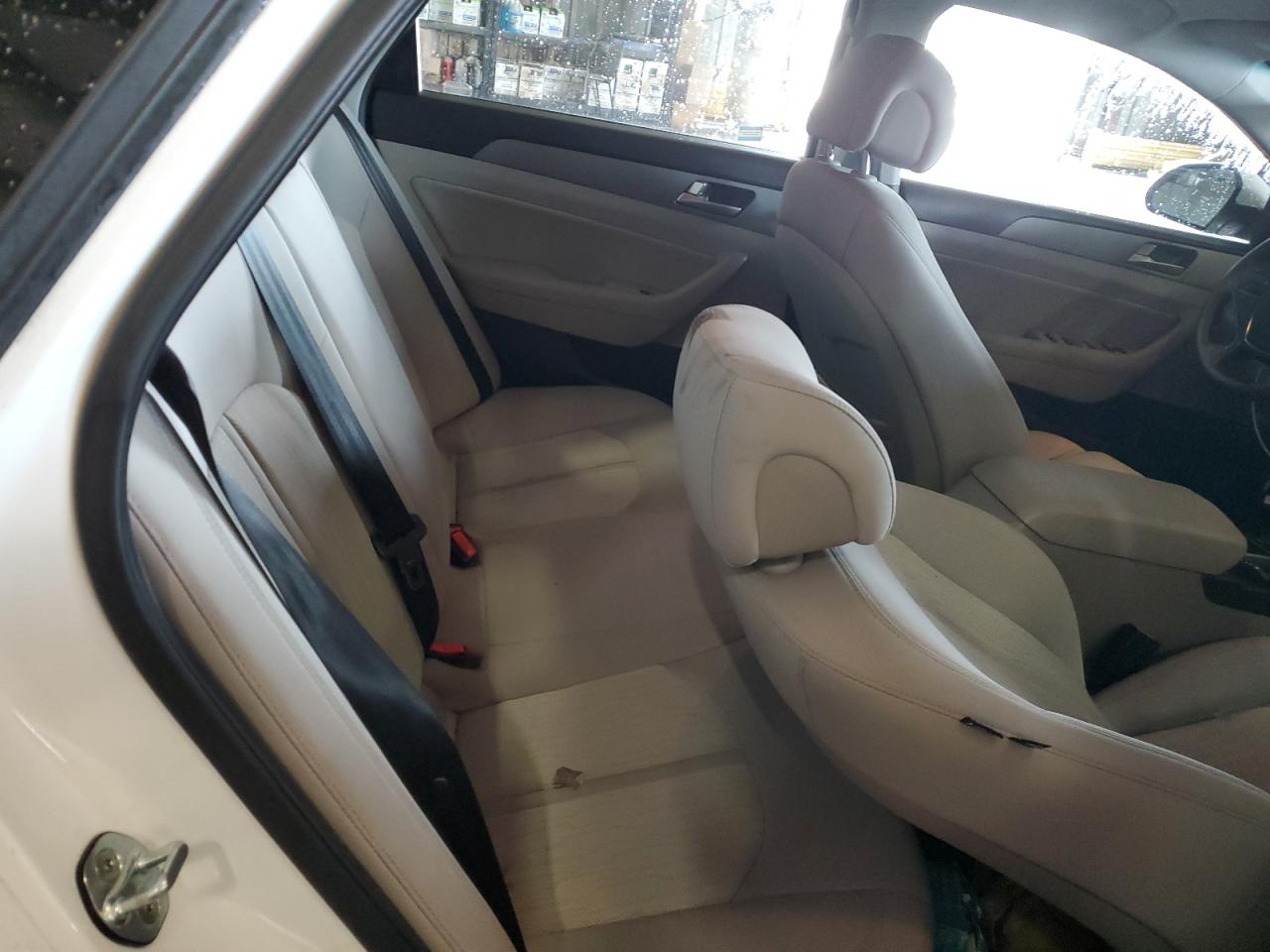 2017 Hyundai Sonata - Image 10