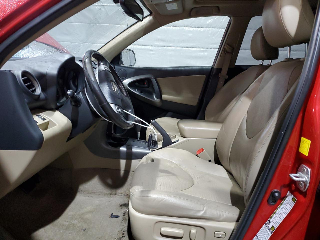 2011 Toyota RAV 4 - Image 7