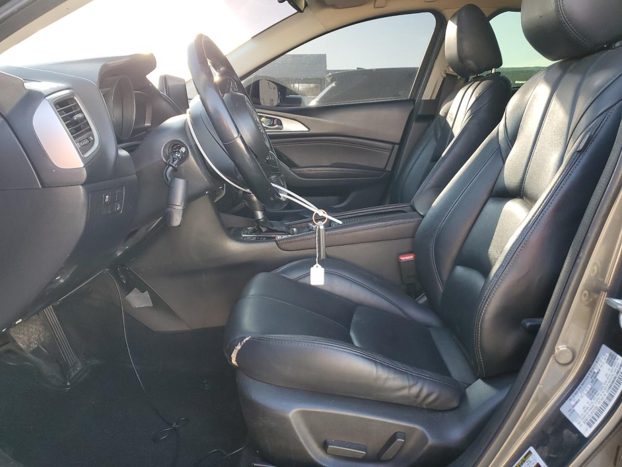 2018 Mazda 3 - Image 7