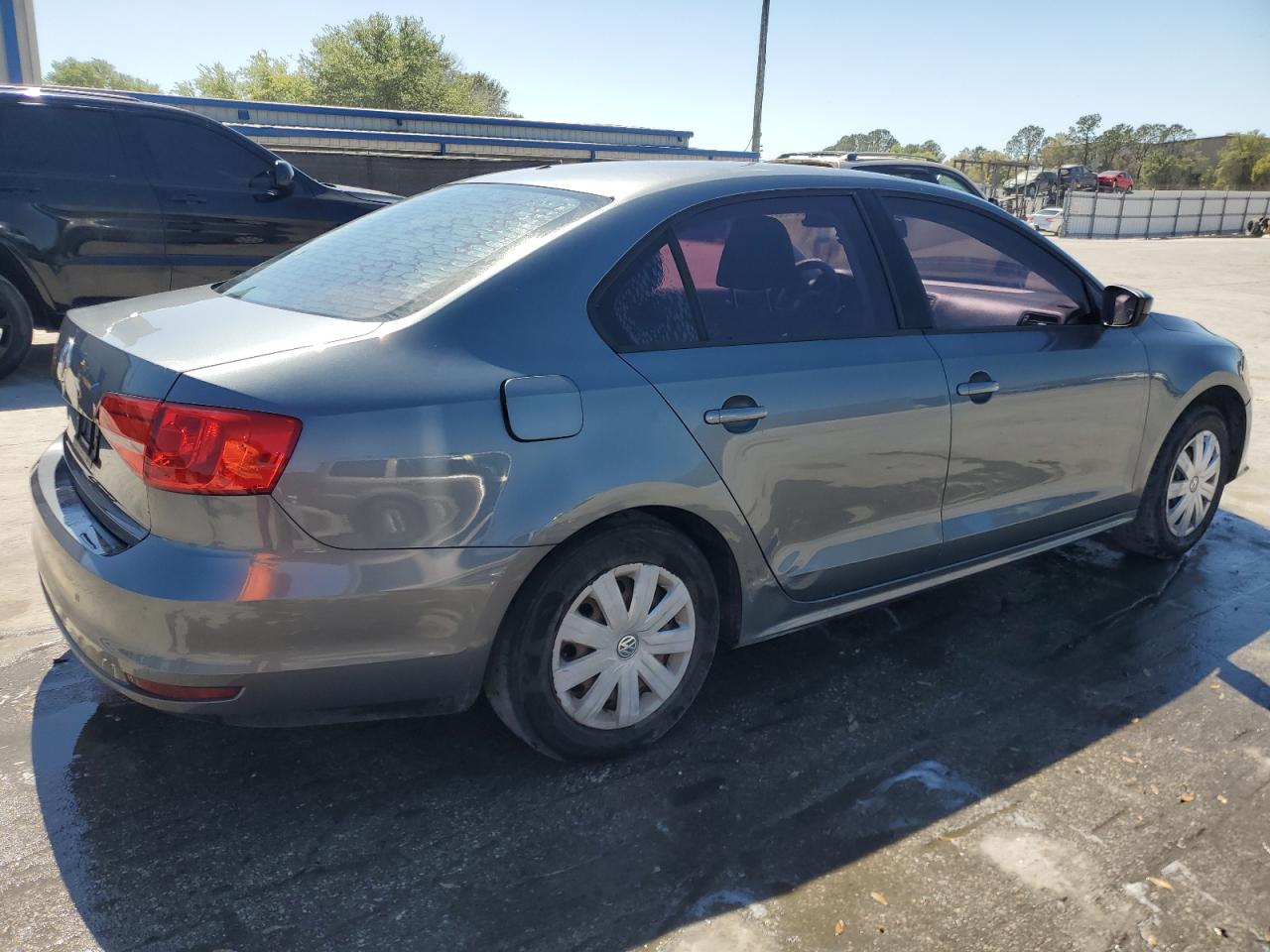 2015 Volkswagen Jetta - Image 3