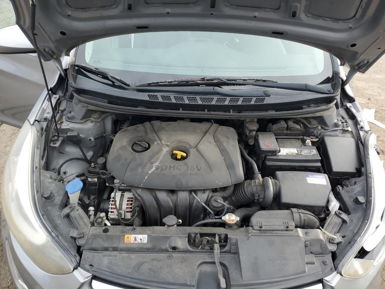 2014 Hyundai Elantra - Image 11