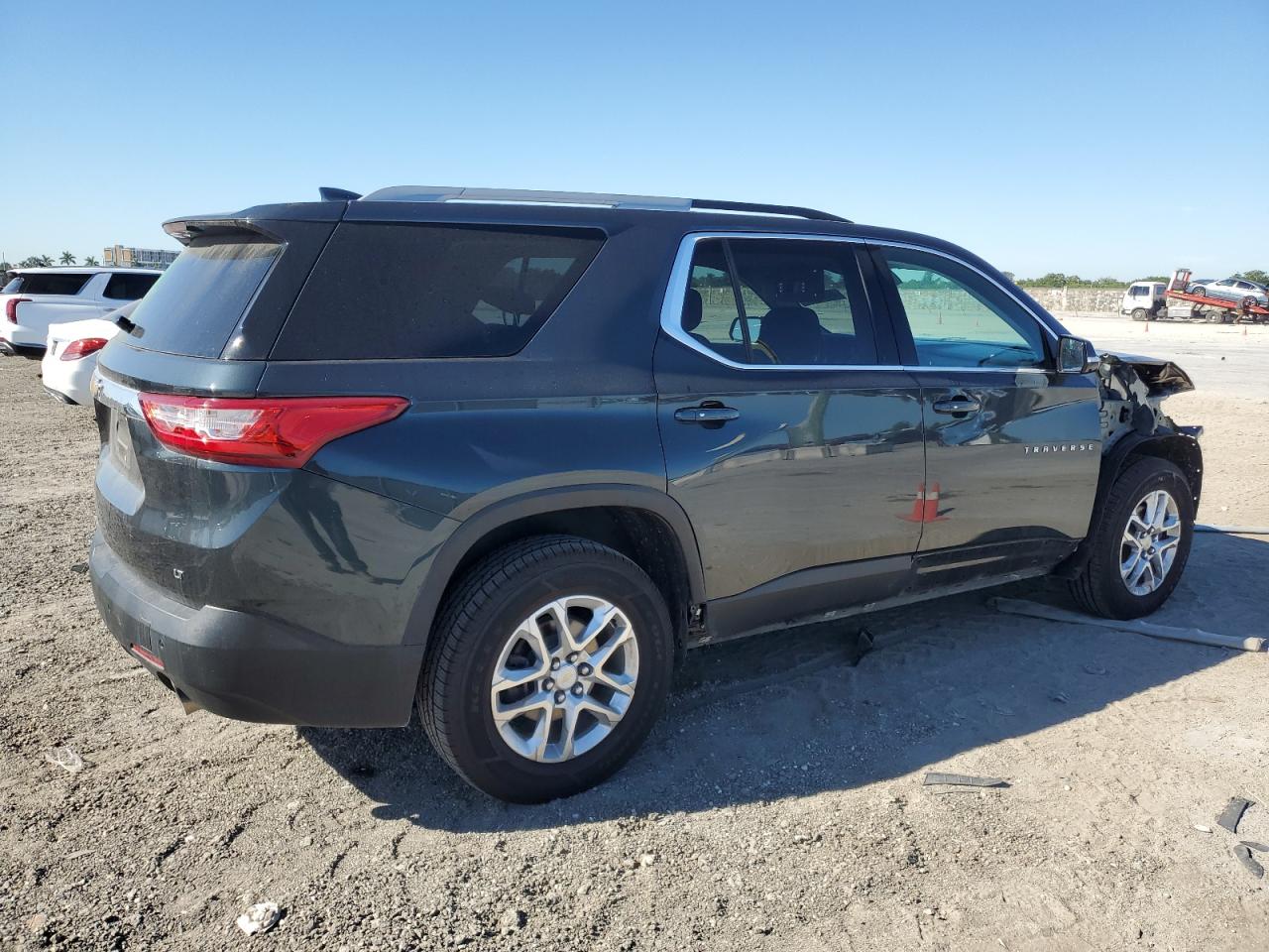 2018 Chevrolet Traverse - Image 3