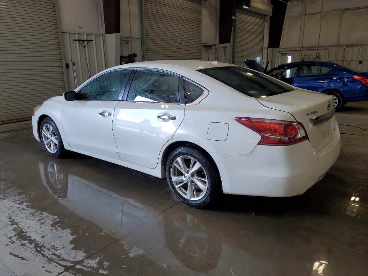 2013 Nissan Altima - Image 2