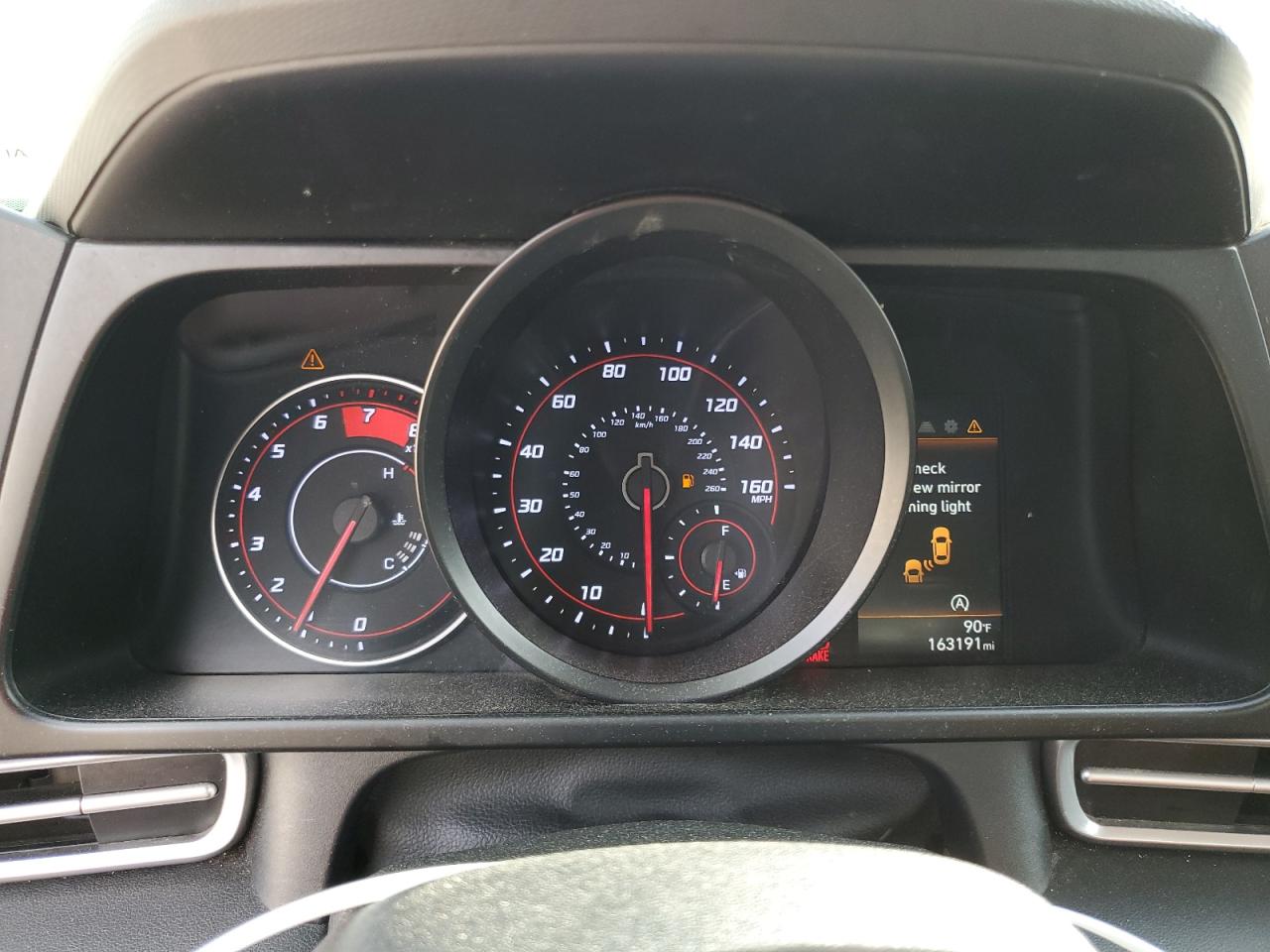 2022 Hyundai Elantra - Image 9