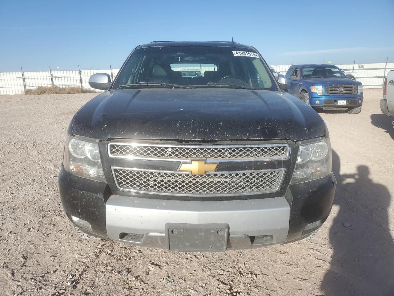 2008 Chevrolet Suburban - Image 5