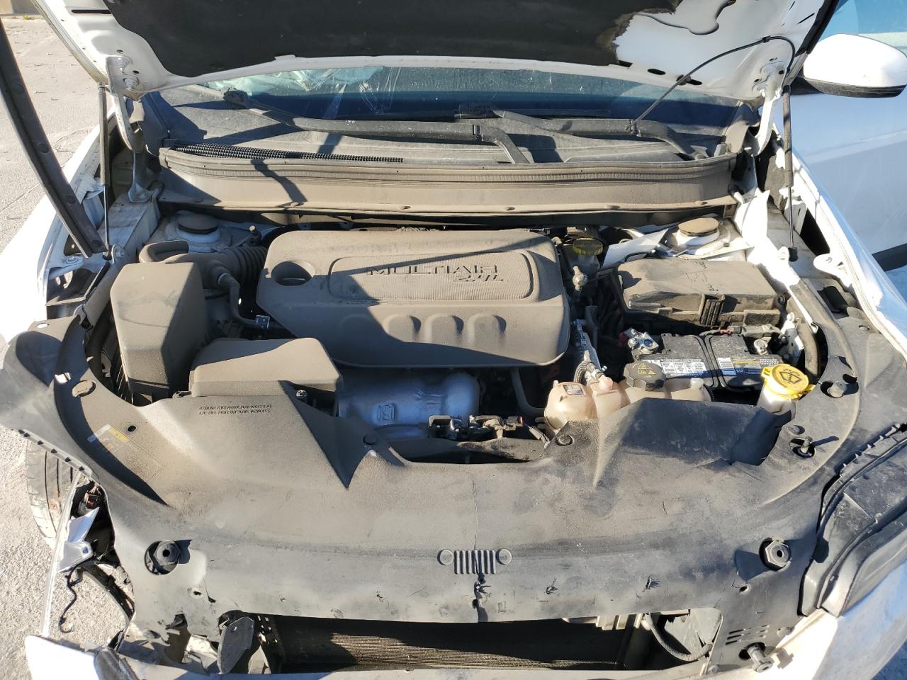 2019 Jeep Cherokee - Image 14