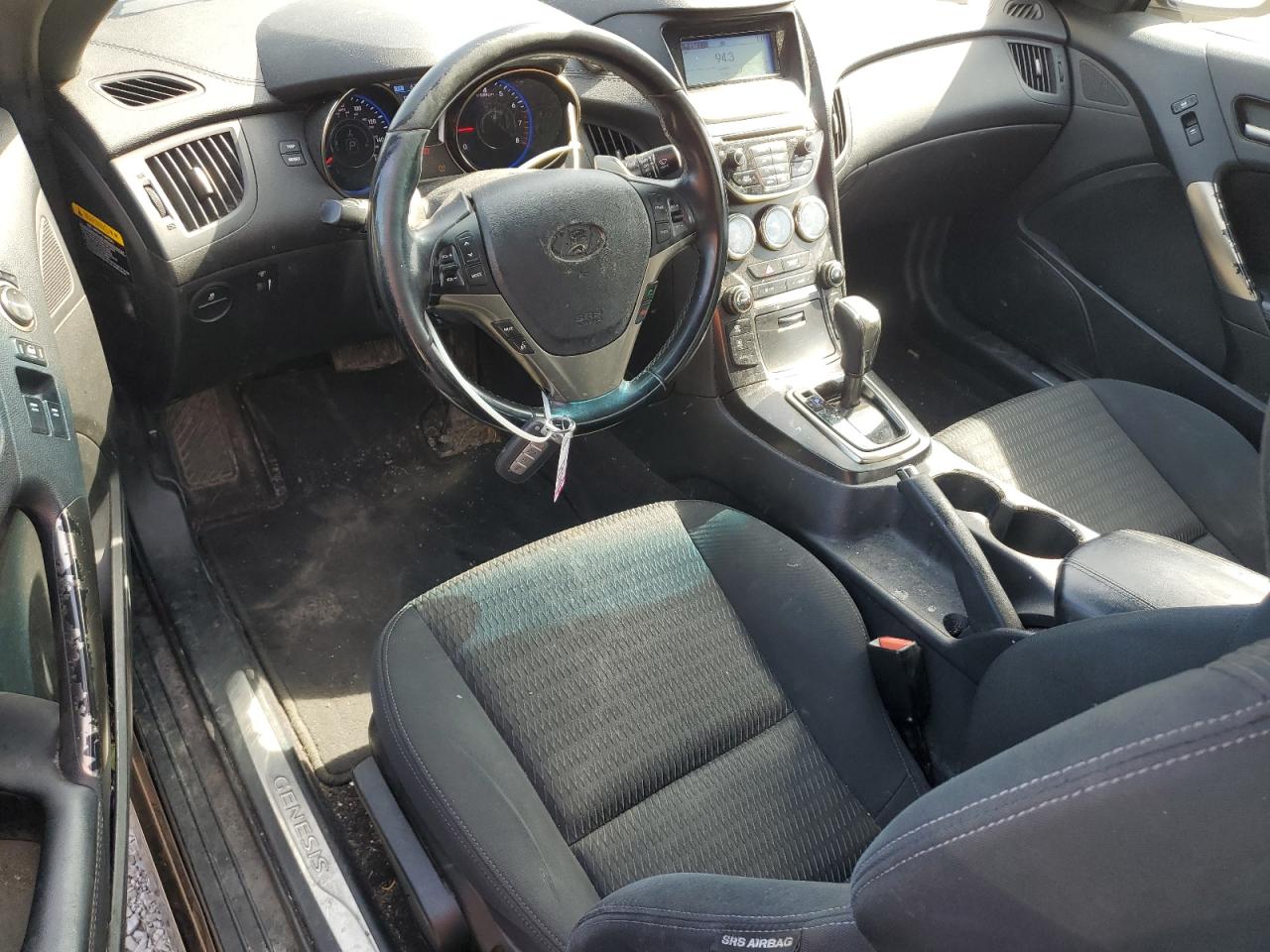 2014 Hyundai Genesis - Image 8