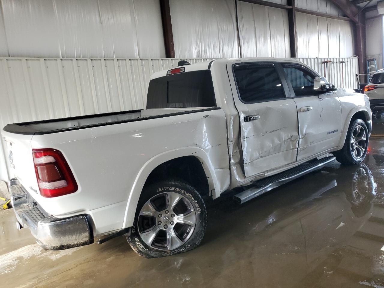 2019 RAM 1500 - Image 3