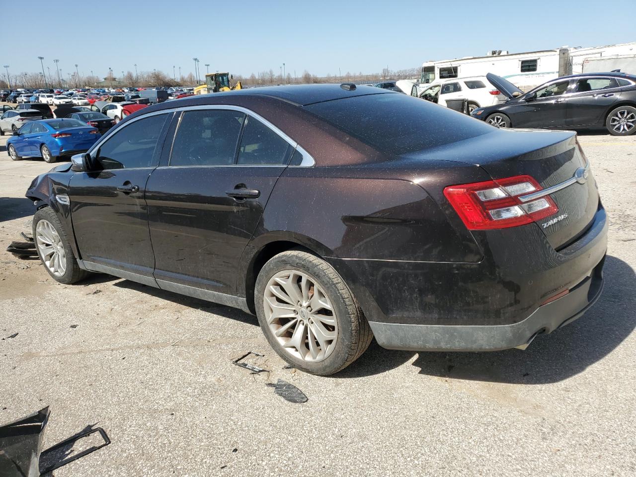 2013 Ford Taurus - Image 2