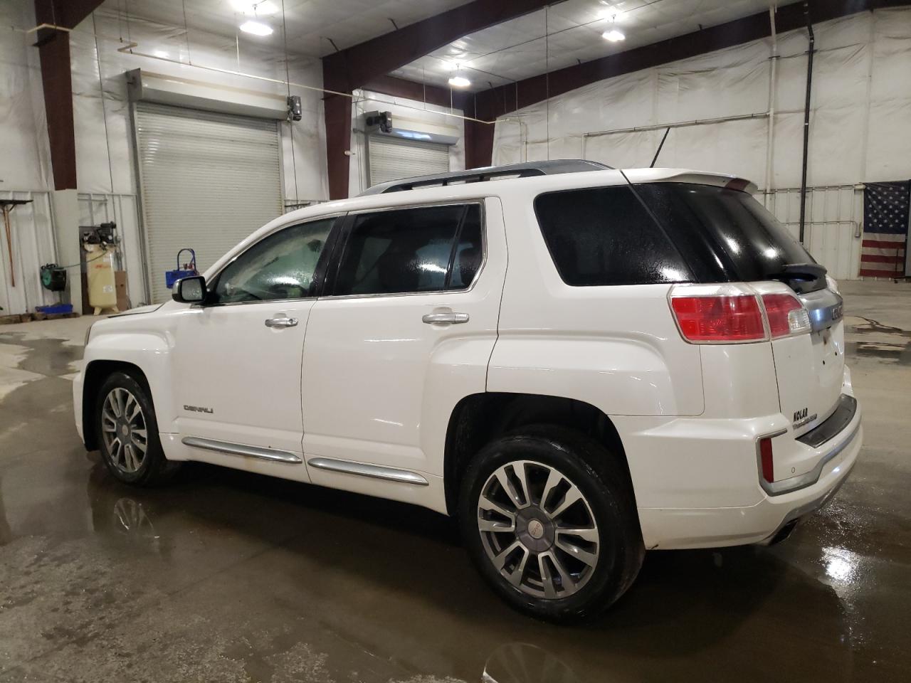 2017 GMC Terrain - Image 2