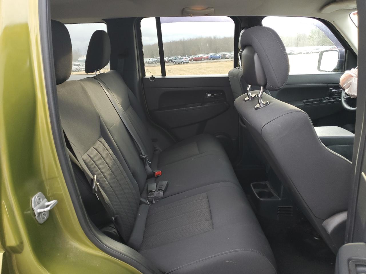 2012 Jeep Liberty (North America) - Image 11