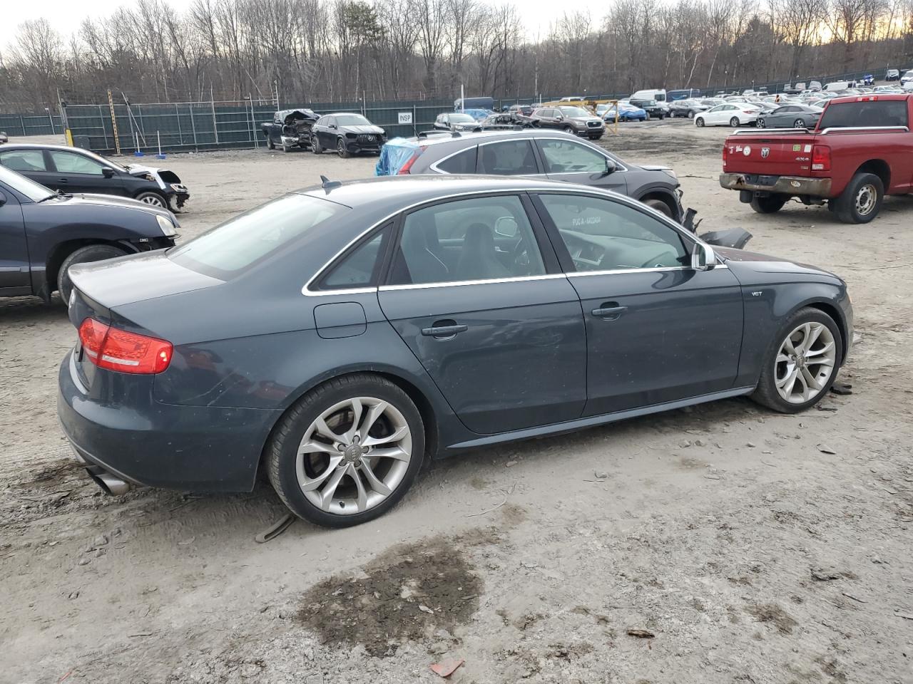 2010 Audi RS4 - Image 3